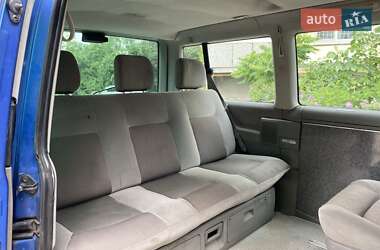 Минивэн Volkswagen Multivan 2003 в 