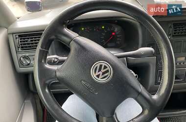 Минивэн Volkswagen Multivan 2003 в 