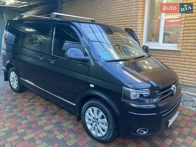 Мінівен Volkswagen Multivan 2011 в Харкові