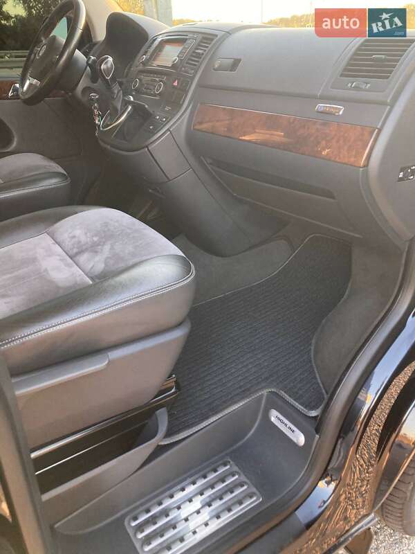 Мінівен Volkswagen Multivan 2011 в Харкові