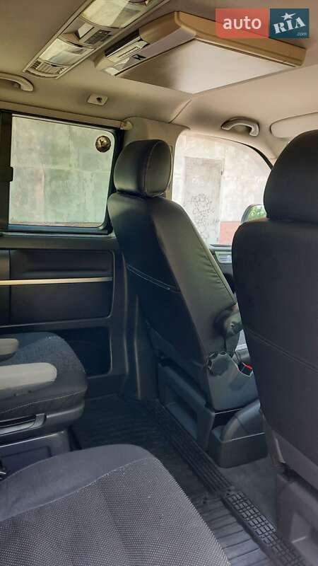 Минивэн Volkswagen Multivan 2012 в Черноморске фото 12 Минивэн Volkswagen Multivan 2012 в Черноморске