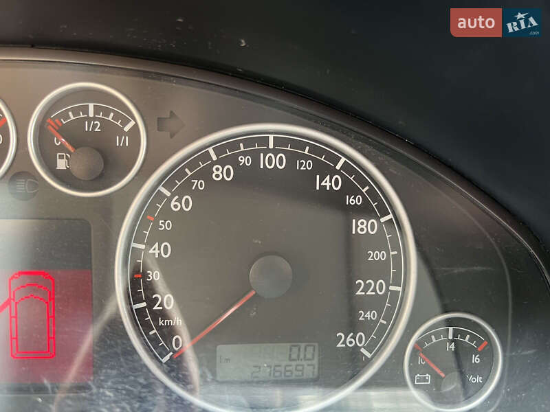 Мінівен Volkswagen Multivan 2008 в Києві