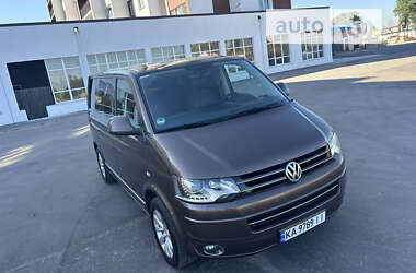 Минивэн Volkswagen Multivan 2011 в Киеве