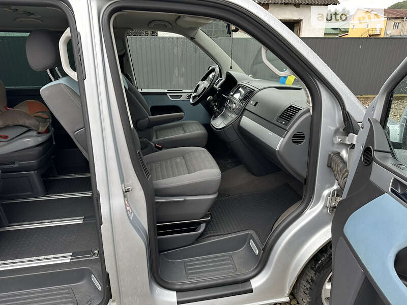 Минивэн Volkswagen Multivan 2008 в Тячеве