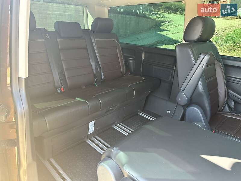 Минивэн Volkswagen Multivan 2017 в Ивано-Франковске