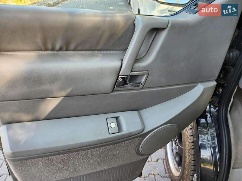 Минивэн Volkswagen Multivan 2003 в Ивано-Франковске