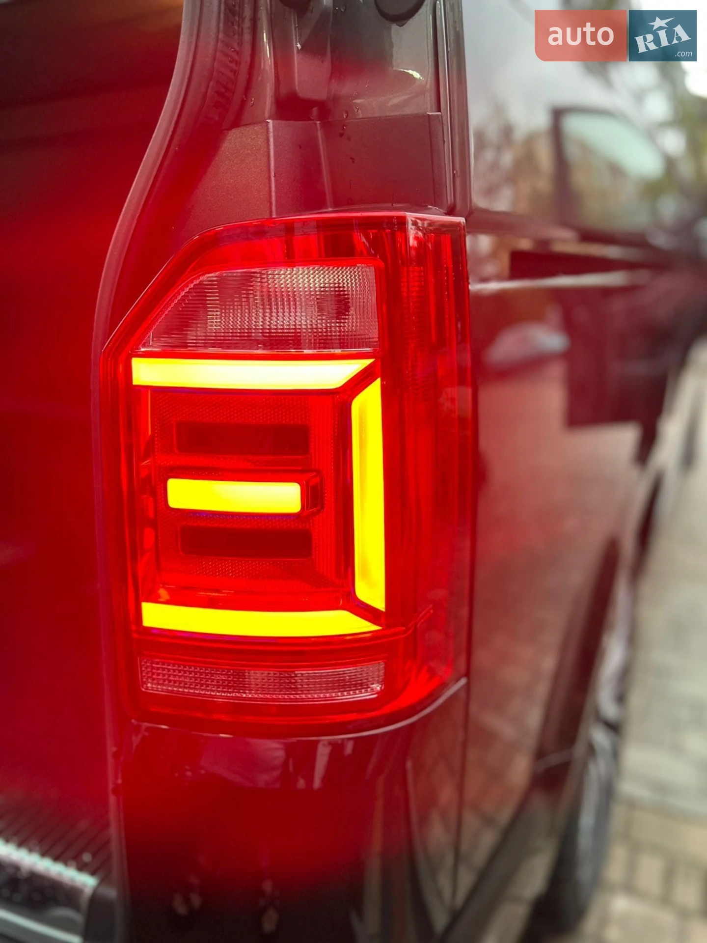 2018 Volkswagen Multivan - мініатюра 2