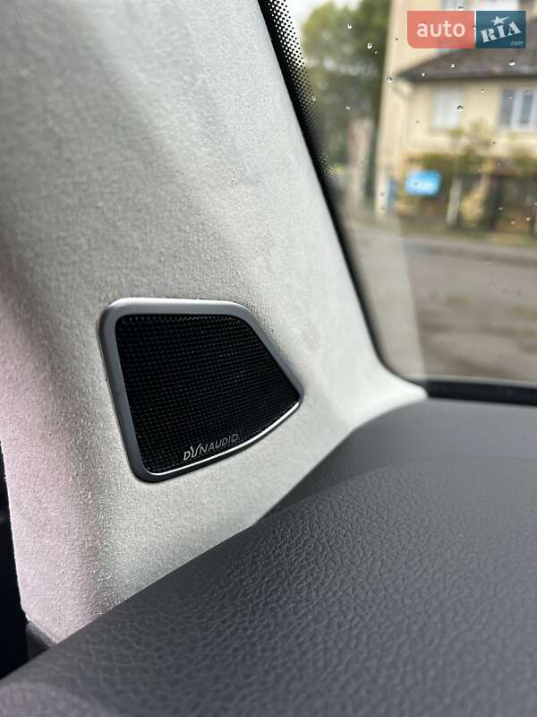 Минивэн Volkswagen Multivan 2018 в Львове