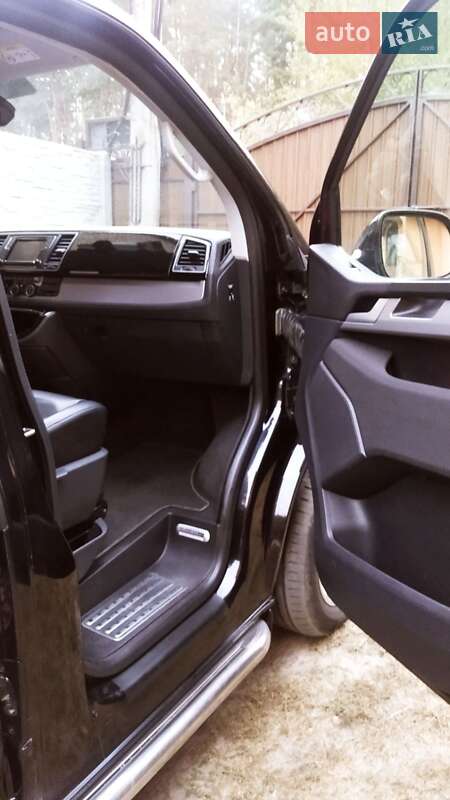 Минивэн Volkswagen Multivan 2017 в Киеве фото 8 Минивэн Volkswagen Multivan 2017 в Киеве