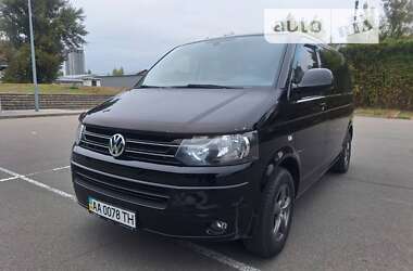 Минивэн Volkswagen Multivan 2014 в Киеве