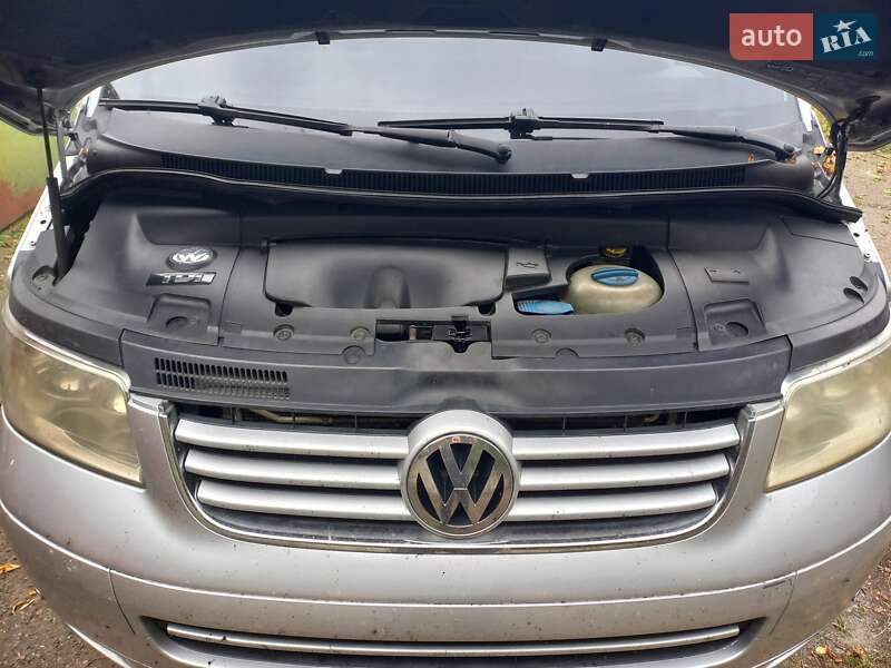 Минивэн Volkswagen Multivan 2007 в Киеве
