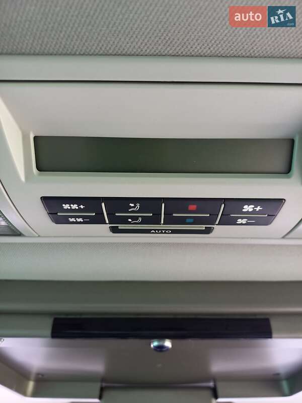 Минивэн Volkswagen Multivan 2007 в Киеве