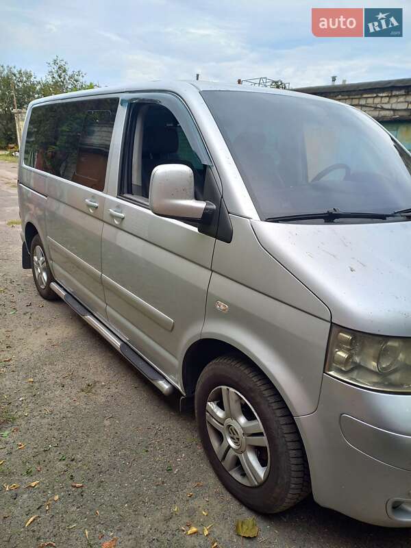 Минивэн Volkswagen Multivan 2007 в Киеве