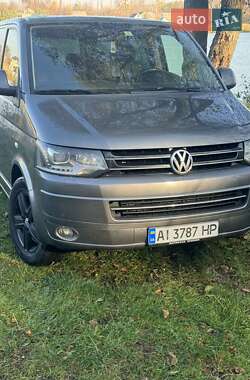 Минивэн Volkswagen Multivan 2012 в Ирпене