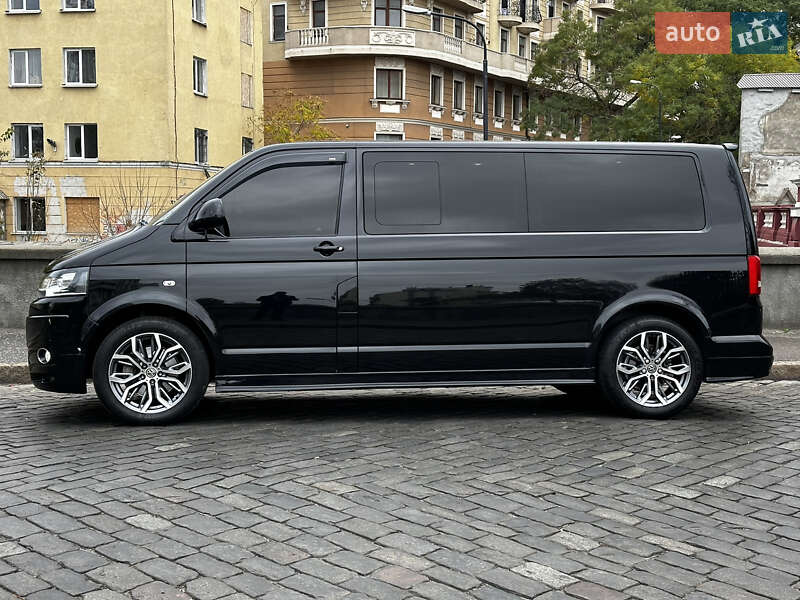 Минивэн Volkswagen Multivan 2010 в Одессе