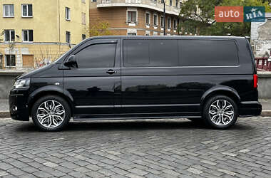 Минивэн Volkswagen Multivan 2010 в 