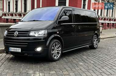 Минивэн Volkswagen Multivan 2010 в 