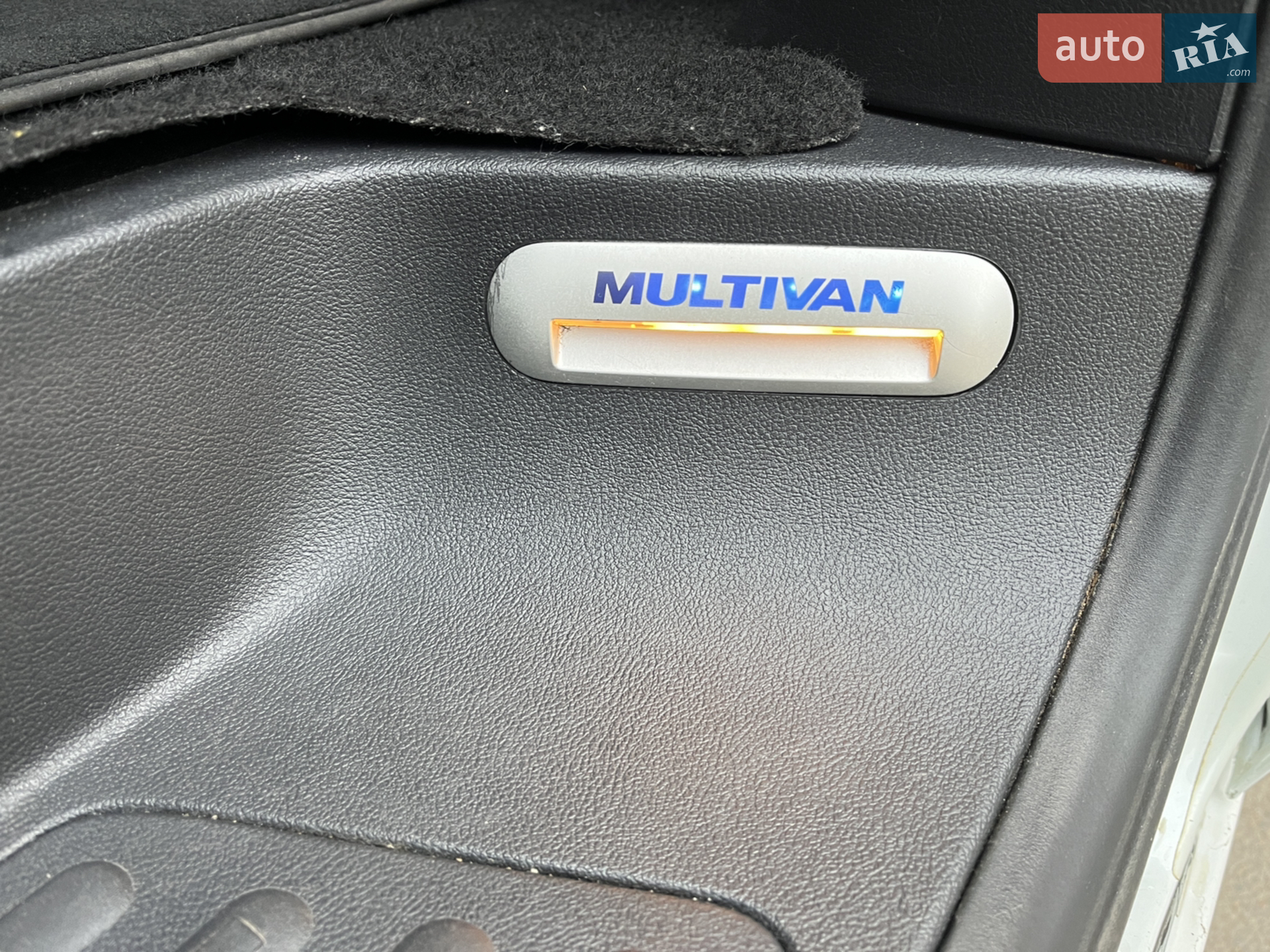2017 Volkswagen Multivan - мініатюра 36