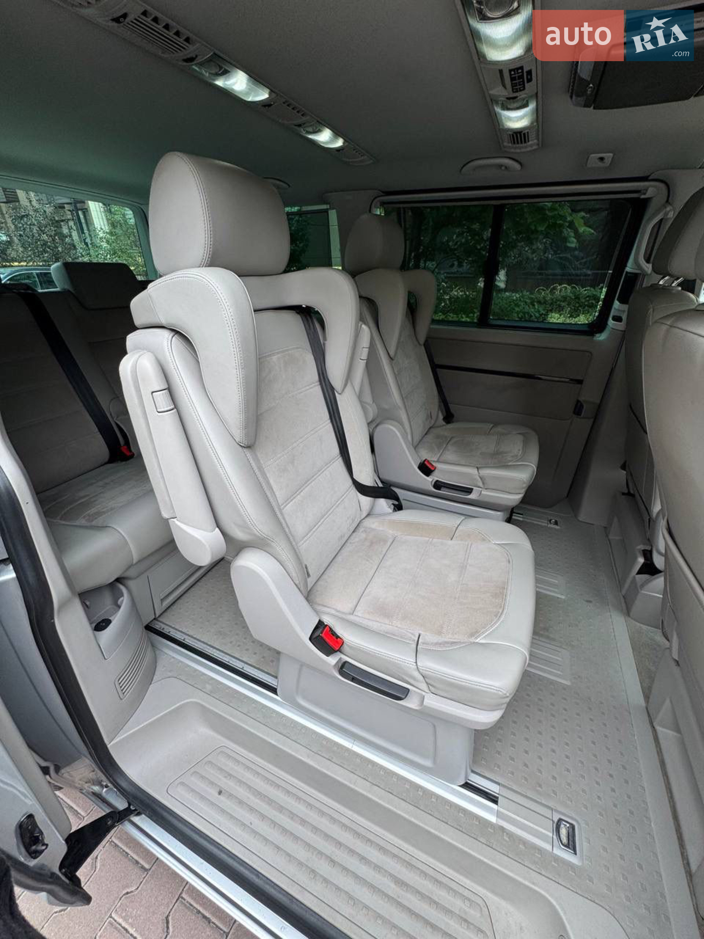 2016 Volkswagen Multivan - мініатюра 8