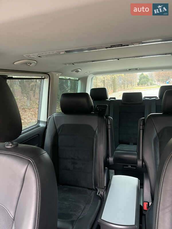 Минивэн Volkswagen Multivan 2018 в Львове