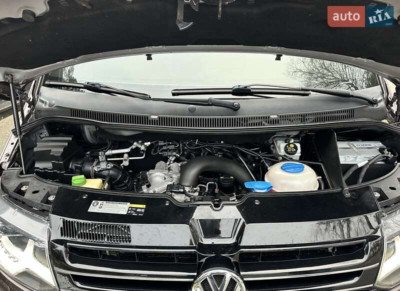 Минивэн Volkswagen Multivan 2012 в Киеве