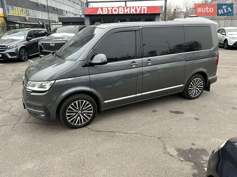 Минивэн Volkswagen Multivan 2020 в Киеве