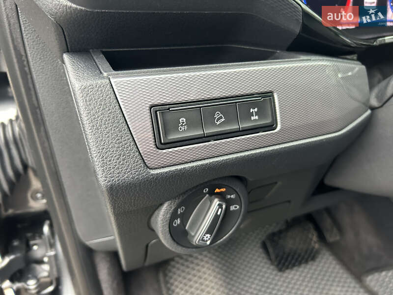 Минивэн Volkswagen Multivan 2020 в Киеве