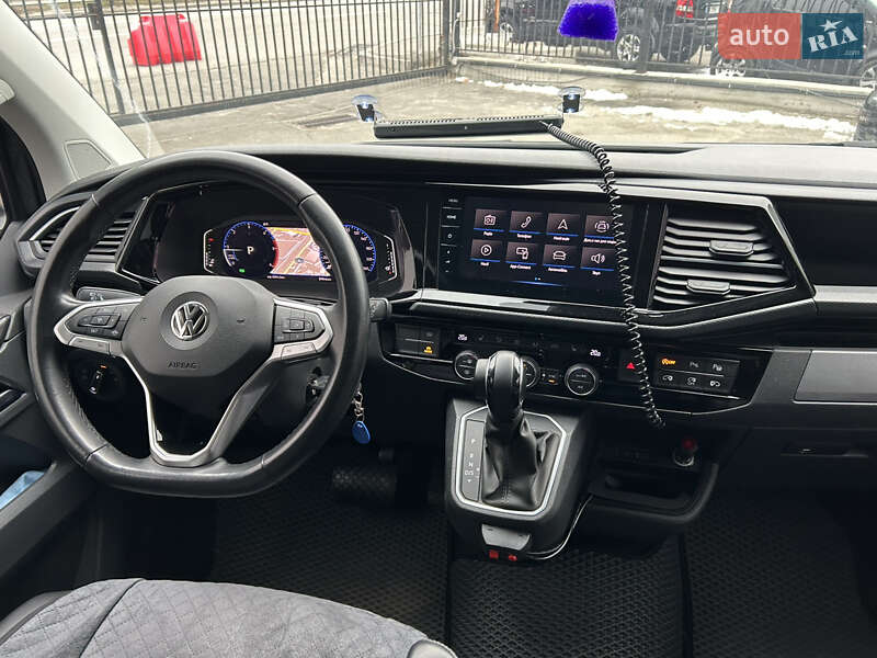 Минивэн Volkswagen Multivan 2020 в Киеве