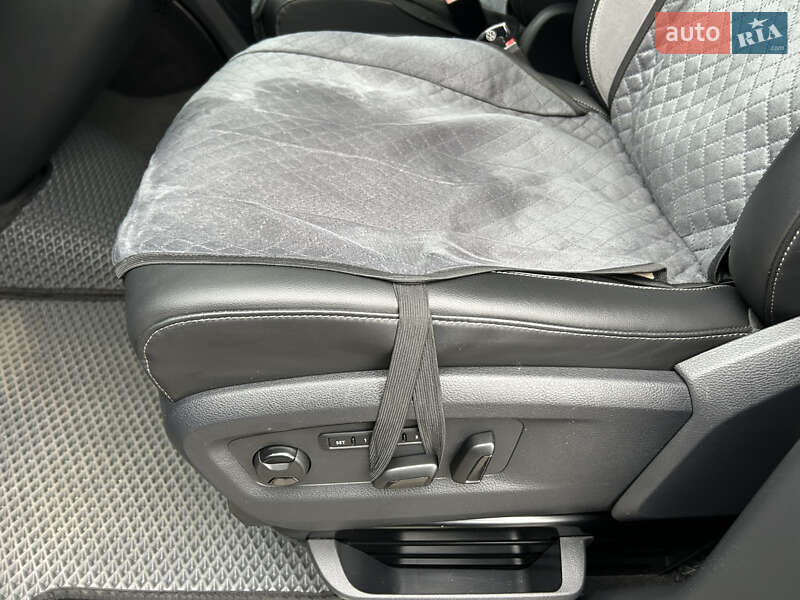 Минивэн Volkswagen Multivan 2020 в Киеве