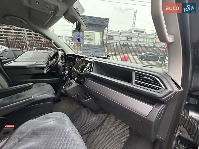 Минивэн Volkswagen Multivan 2020 в Киеве