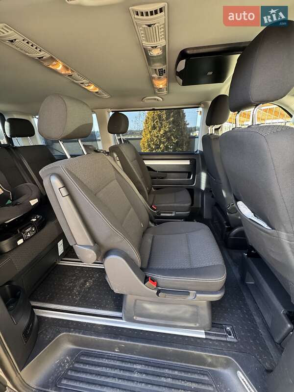Минивэн Volkswagen Multivan 2016 в Львове