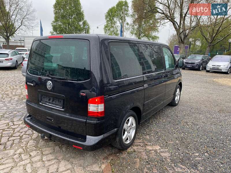 Минивэн Volkswagen Multivan 2008 в Киеве