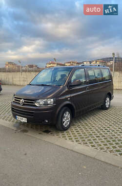 Минивэн Volkswagen Multivan 2012 в Бердянске