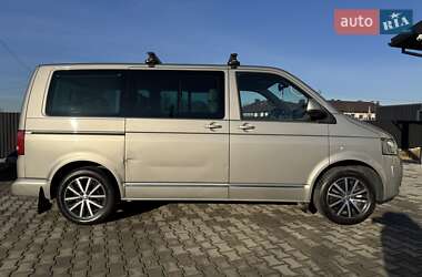 Мінівен Volkswagen Multivan 2013 в Стрию