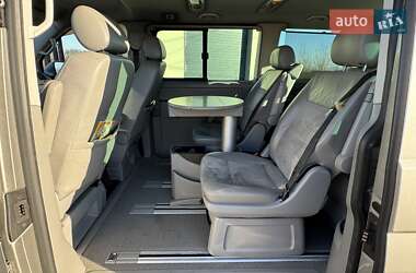 Мінівен Volkswagen Multivan 2013 в Стрию