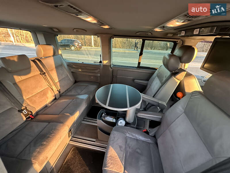 Минивэн Volkswagen Multivan 2005 в Виннице
