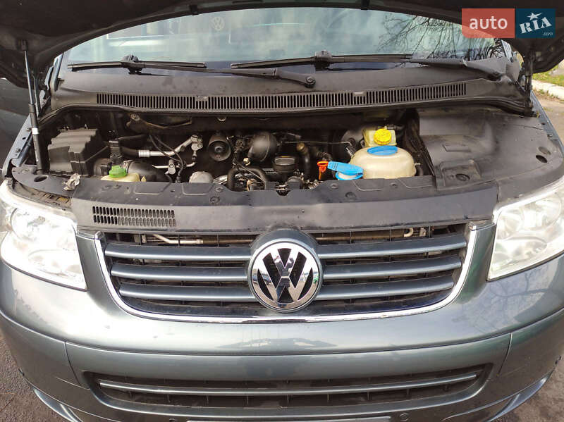 Минивэн Volkswagen Multivan 2005 в Одессе