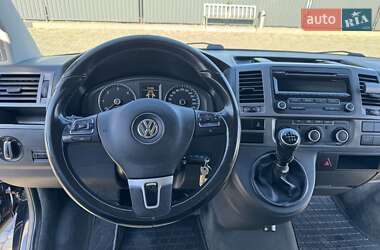 Минивэн Volkswagen Multivan 2012 в 