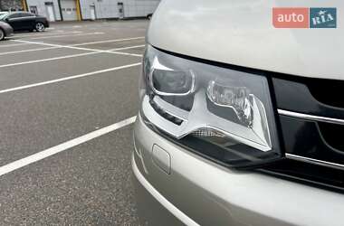 Минивэн Volkswagen Multivan 2011 в Киеве