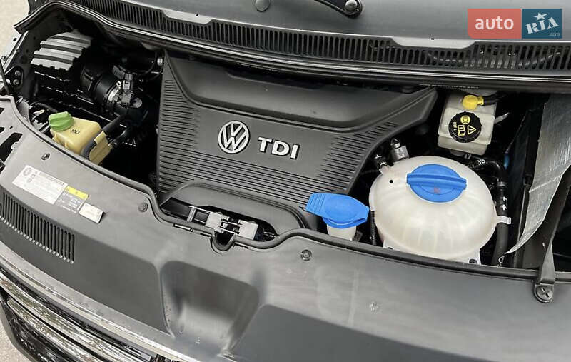 Минивэн Volkswagen Multivan 2019 в Виннице