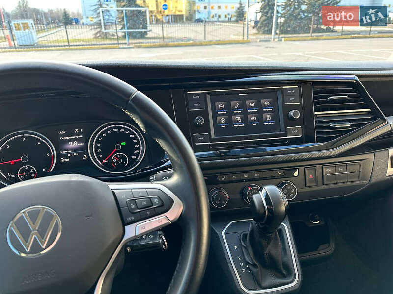 Минивэн Volkswagen Multivan 2020 в Киеве