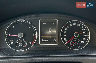 Минивэн Volkswagen Multivan 2015 в 