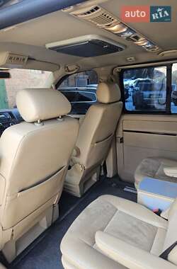 Минивэн Volkswagen Multivan 2009 в 