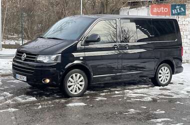 Мінівен Volkswagen Multivan 2013 в Києві