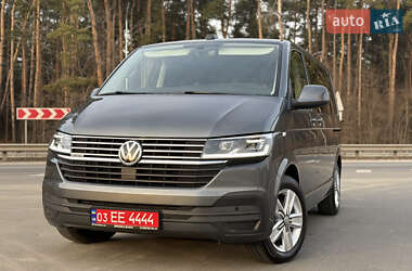 Минивэн Volkswagen Multivan 2021 в 