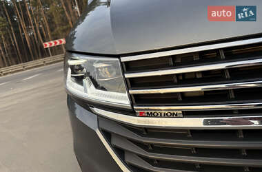 Минивэн Volkswagen Multivan 2021 в 