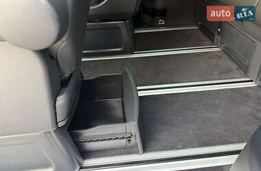 Минивэн Volkswagen Multivan 2021 в 