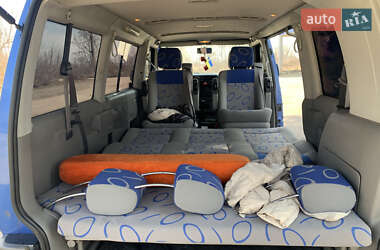 Минивэн Volkswagen Multivan 2003 в 