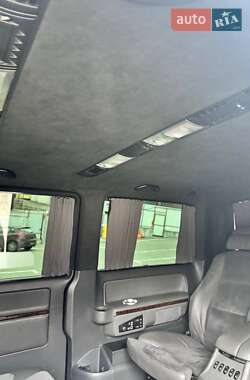 Мінівен Volkswagen Multivan 2014 в Києві