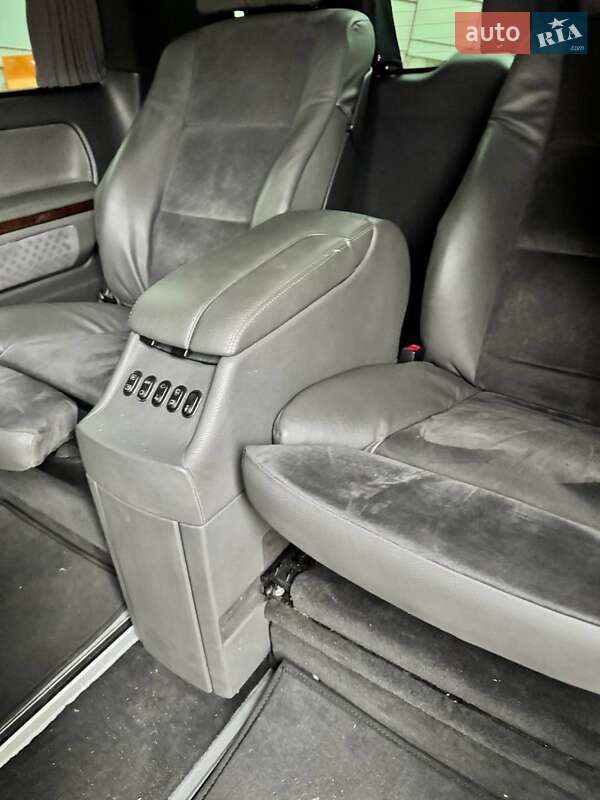 Минивэн Volkswagen Multivan 2014 в Киеве